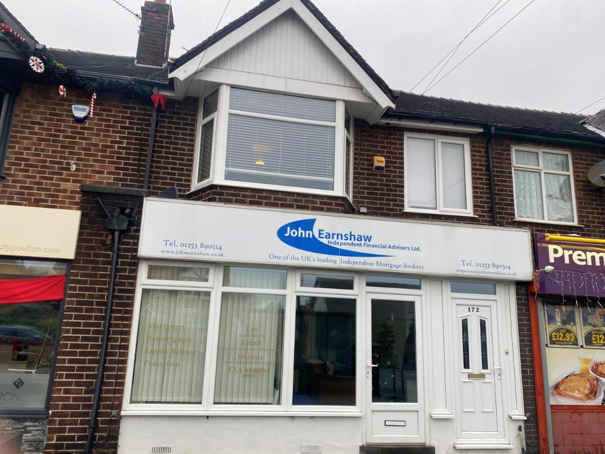 Poulton-le-Fylde Light And Spacious Highcross Apartment מראה חיצוני תמונה