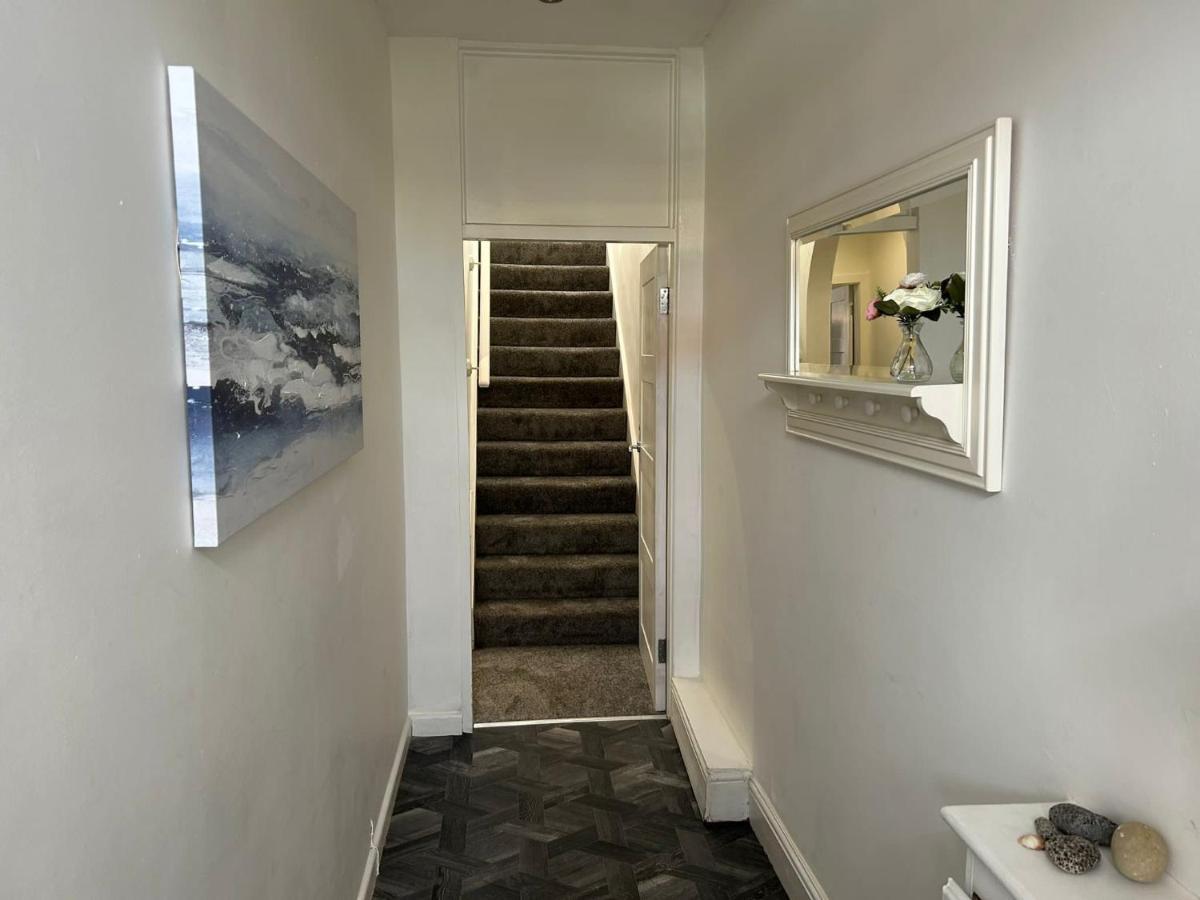 Poulton-le-Fylde Light And Spacious Highcross Apartment מראה חיצוני תמונה