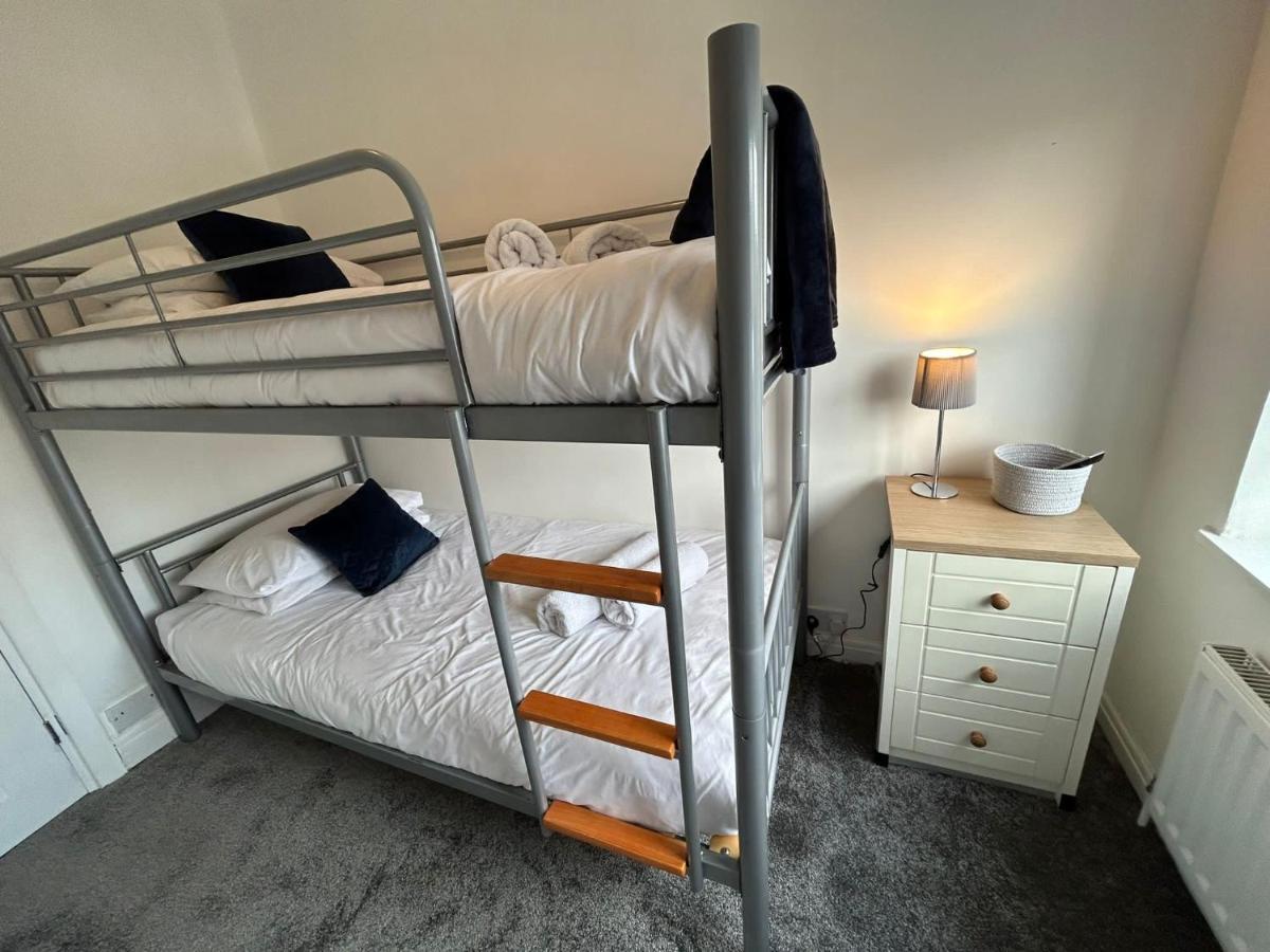 Poulton-le-Fylde Light And Spacious Highcross Apartment מראה חיצוני תמונה